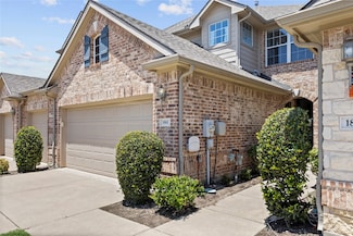 1861 Sandpiper Ln, Carrollton, TX 75007