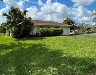 9404 NW 80th St, Tamarac, FL 33321
