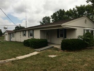 910 W Wayne St, Paulding, OH 45879