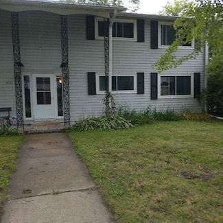 673 W Factory St, Seymour, WI 54165