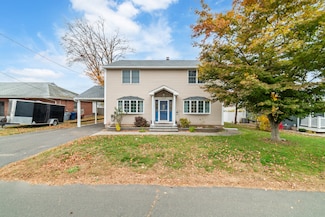 3 Grant Ave, Plainville, CT 06062