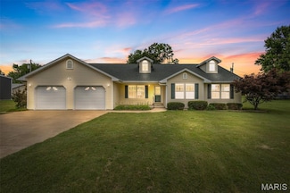 303 Chadrick Dr, Desloge, MO 63601
