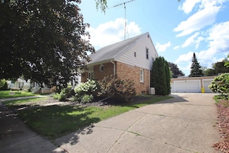 364 E 9th St, Fond Du Lac, WI 54935