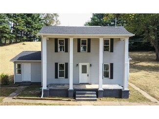 128 Buells Cir, Marietta, OH 45750