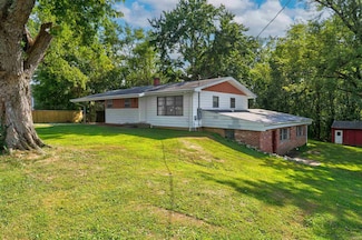 112 N Charlton Ave, Boonville, IN 47601