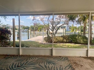 1943 Bayou Grande Blvd NE, Saint Petersburg, FL 33703