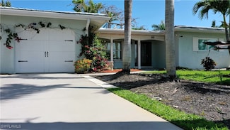 253 Bayshore Dr, Cape Coral, FL 33904