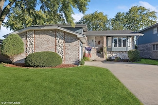 8124 W 83rd Place, Justice, IL 60458