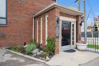 137 N Park St, Kalamazoo, MI 49007