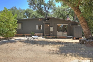 15 Fremont Ln, Santa Barbara, CA 93105