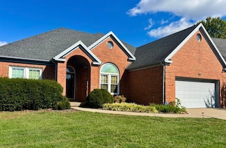 1040 Saint Andrews Cir, Bowling Green, KY 42103