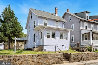 19 S Warner Ave, Bryn Mawr, PA 19010