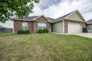 3600 Delwood Dr, Columbia, MO 65202