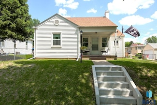 316 N Grange Ave, Sioux Falls, SD 57104