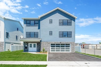 243 Mott St, Oceanside, NY 11572