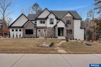 6705 Hawkswood Ct, Lincoln, NE 68516