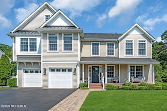 8 Bryce Canyon Rd, Howell, NJ 07731
