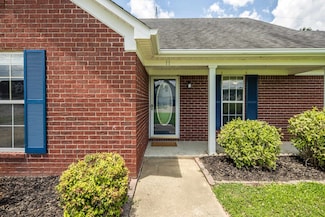 11 Woodshire Ln, Brighton, TN 38011