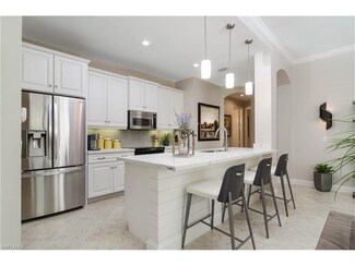 1345 Remington Way Unit 401, Naples, FL 34110