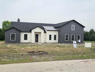 3080 Glen Oaks Dr, Waxahachie, TX 75165