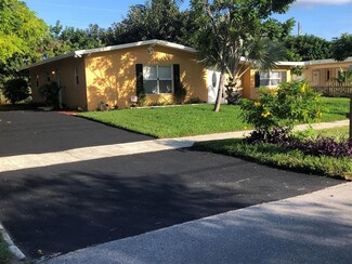 708 S 12th St, Lantana, FL 33462