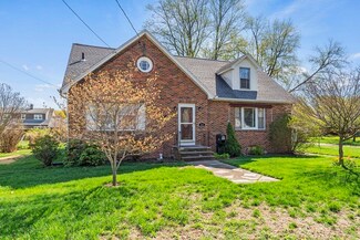 57 Primrose St, Indian Orchard, MA 01151