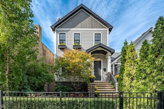 3342 N Ravenswood Ave, Chicago, IL 60657