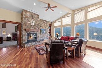 2564 E Summit Dr, Coeur D'Alene, ID 83815
