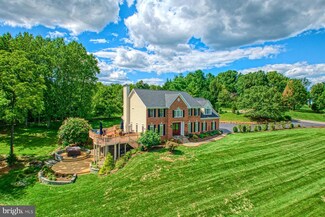 39833 Forsyth Ln, Leesburg, VA 20175
