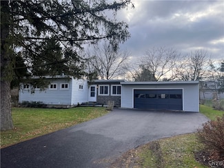 106 Crysler Dr, East Syracuse, NY 13057
