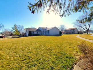 1112 Monroe Dr, Bartlett, IL 60103