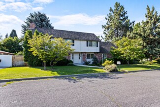 1115 S 46th Ave, Yakima, WA 98908