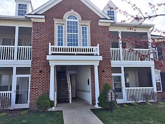 926 W Summerfield Glen Cir Unit 102, Ann Arbor, MI 48103