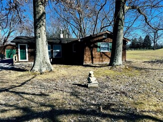 23606 Royalton Rd, Columbia Station, OH 44028