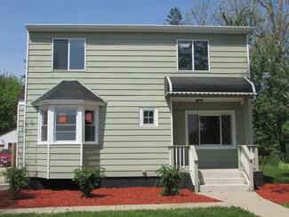 2242 S 9th Ave, Broadview, IL 60155
