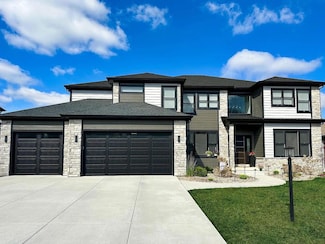 2037 Louis Dr, Crown Point, IN 46307