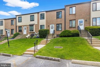 5200 Hilltop Dr Unit 412, Brookhaven, PA 19015