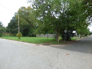 1601 Eliza St, Nacogdoches, TX 75961