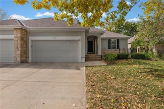 4132 SW Minnesota Dr, Lees Summit, MO 64082