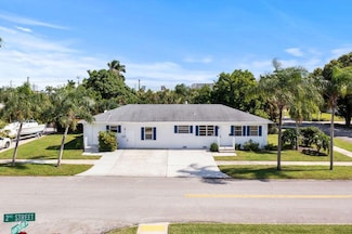137 Hawthorne Dr Unit B, West Palm Beach, FL 33403