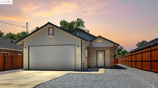 18170 7th Ave, Jamestown, CA 95327