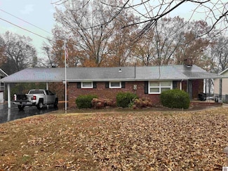 38 Elmhurst Ln, Murray, KY 42071