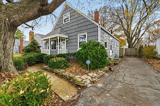 597 Morse Rd, Columbus, OH 43214