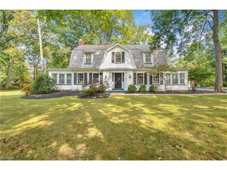 2264 Volney Rd, Youngstown, OH 44511