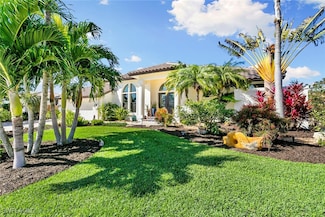 1724 Wavecrest Ct, Marco Island, FL 34145