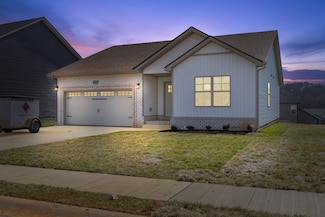 942 Tufnel Dr, Clarksville, TN 37040