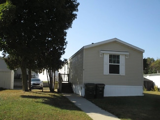 8 Parakeet Hill Dr Unit 147, Orion Township, MI 48359