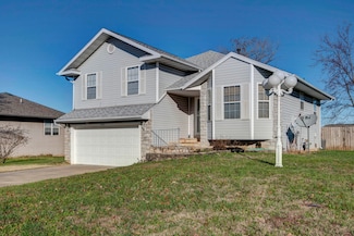 4043 W Portland St, Springfield, MO 65807