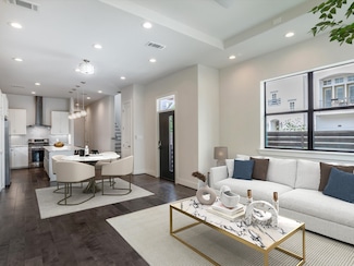 2301 Arabelle St, Houston, TX 77007