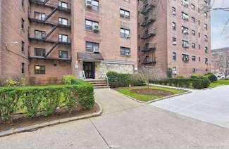 31-31 138th St Unit 6C, Flushing, NY 11354